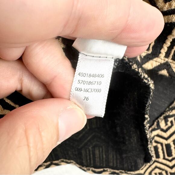 Chico's Blocked Jacquard Long Sleeve Textured Tab Shoulder Top Black Sz 3 US XL - Picture 13 of 16